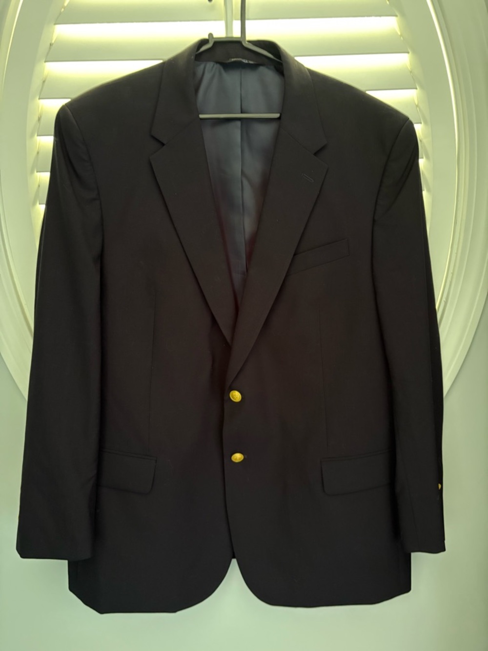 Jos A Bank Men Size 46R Navy Blue Classic Wool Blazer Regal Fit Gold Buttons